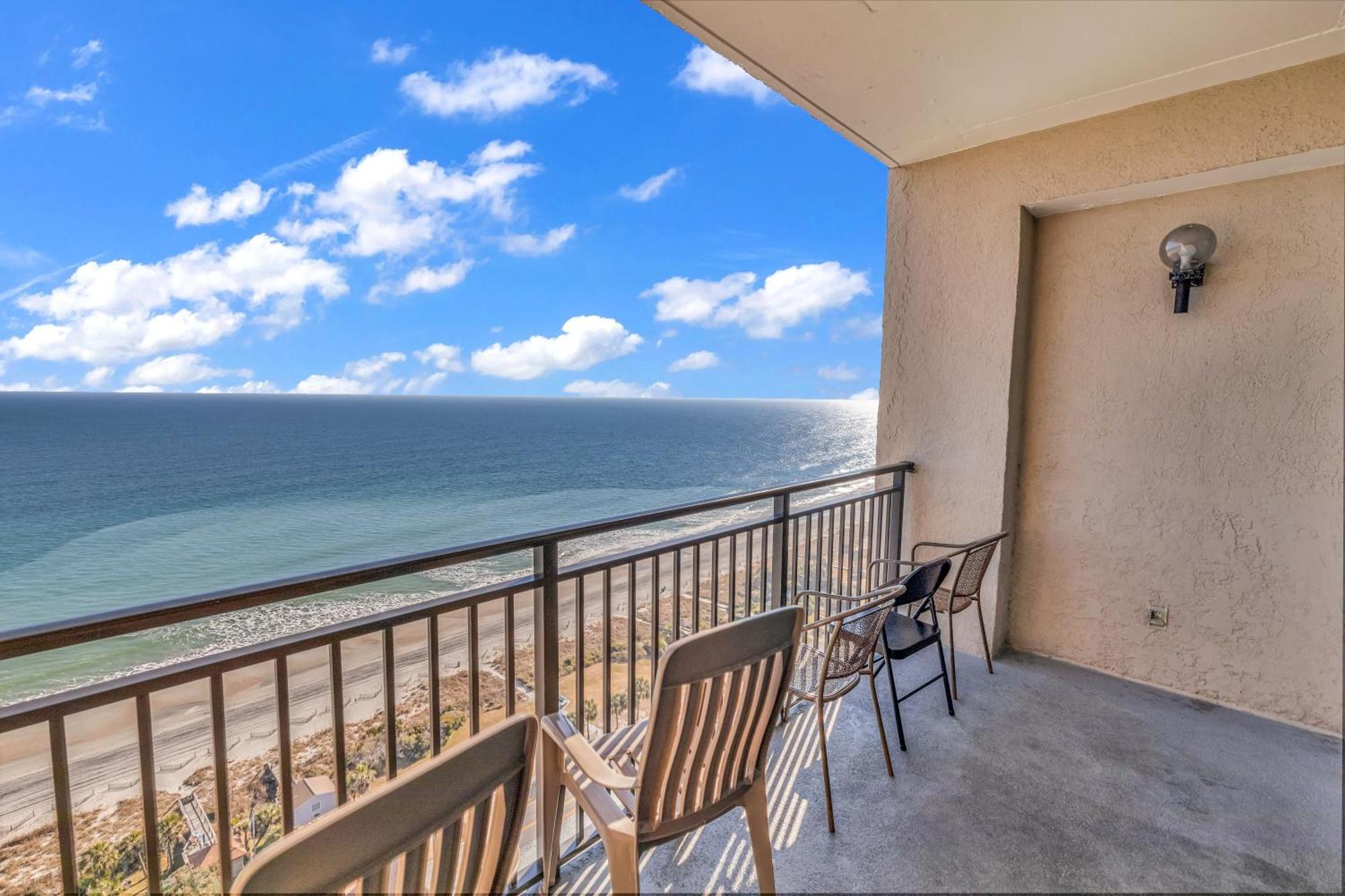 Scenic Views From The Balcony At Ocean Forest Plaza Appartement Myrtle Beach
